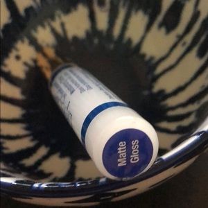 Matte gloss